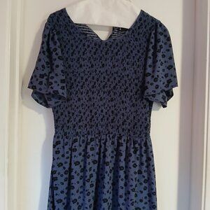 Kandra Women;s Round neck Flutter Short Sleeve Tiered Maxi Dress Size M EUC